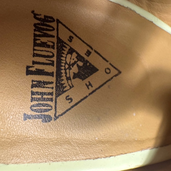 John Fluevog The Attic Tziporah Appliqué Slingback in Raspberry 8.5 - Picture 13 of 15